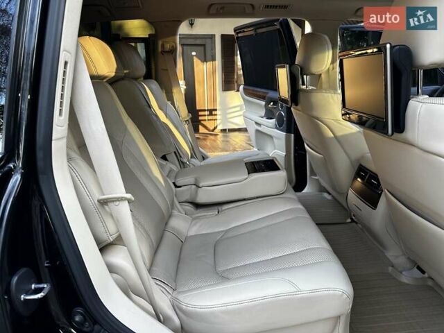 Черный Лексус ЛХ, объемом двигателя 5.66 л и пробегом 294 тыс. км за 59500 $, фото 53 на Automoto.ua