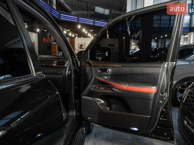 Лексус ЛХ 2015 у Одесі на Automoto.ua Чорний Лексус ЛХ, об'ємом двигуна 5.66 л та пробігом 199 тис. км за 41900 $, фото 58 на Automoto.ua