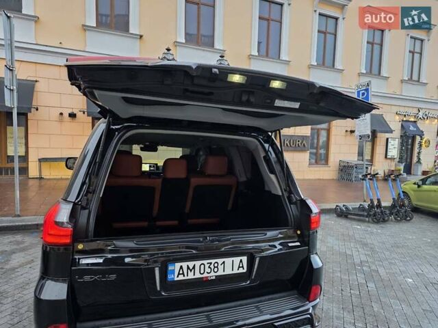 Черный Лексус ЛХ, объемом двигателя 4.46 л и пробегом 200 тыс. км за 53000 $, фото 10 на Automoto.ua