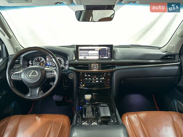 Черный Лексус ЛХ, объемом двигателя 4.46 л и пробегом 150 тыс. км за 66000 $, фото 45 на Automoto.ua