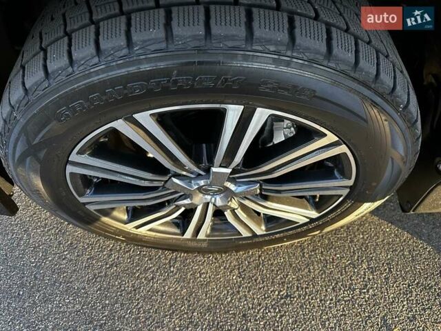 Черный Лексус ЛХ, объемом двигателя 5.66 л и пробегом 294 тыс. км за 59500 $, фото 8 на Automoto.ua