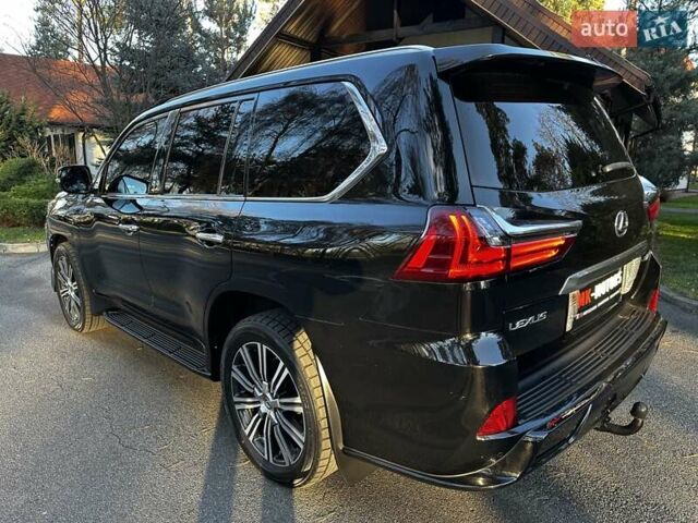 Черный Лексус ЛХ, объемом двигателя 5.66 л и пробегом 294 тыс. км за 59500 $, фото 19 на Automoto.ua