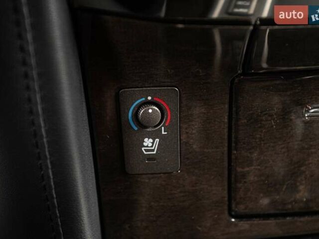 Лексус ЛХ 2015 у Одесі на Automoto.ua Чорний Лексус ЛХ, об'ємом двигуна 5.66 л та пробігом 199 тис. км за 41900 $, фото 46 на Automoto.ua