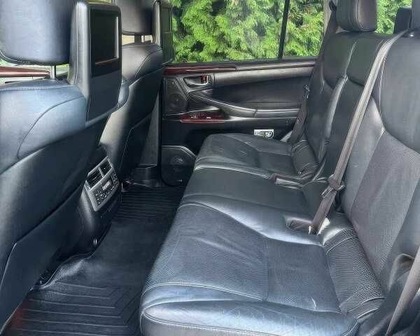 Лексус ЛХ 2015 у Львові на Automoto.ua Чорний Лексус ЛХ, об'ємом двигуна 5.7 л та пробігом 145 тис. км за 19900 $, фото 8 на Automoto.ua