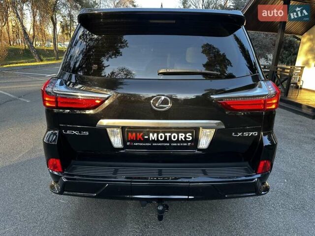 Черный Лексус ЛХ, объемом двигателя 5.66 л и пробегом 294 тыс. км за 59500 $, фото 12 на Automoto.ua
