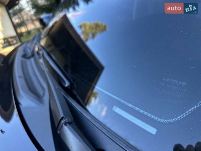 Черный Лексус ЛХ, объемом двигателя 5.66 л и пробегом 294 тыс. км за 59500 $, фото 11 на Automoto.ua