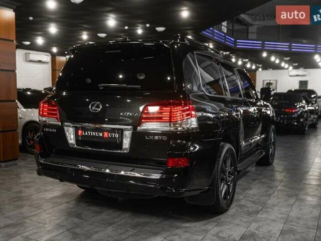 Лексус ЛХ 2015 у Одесі на Automoto.ua Чорний Лексус ЛХ, об'ємом двигуна 5.66 л та пробігом 199 тис. км за 41900 $, фото 31 на Automoto.ua