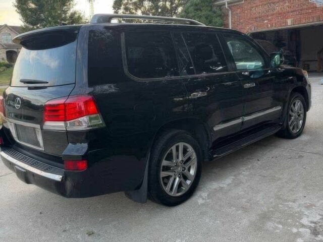 Черный Лексус ЛХ, объемом двигателя 5.7 л и пробегом 80 тыс. км за 20000 $, фото 6 на Automoto.ua