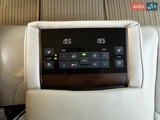 Черный Лексус ЛХ, объемом двигателя 5.66 л и пробегом 294 тыс. км за 59500 $, фото 41 на Automoto.ua