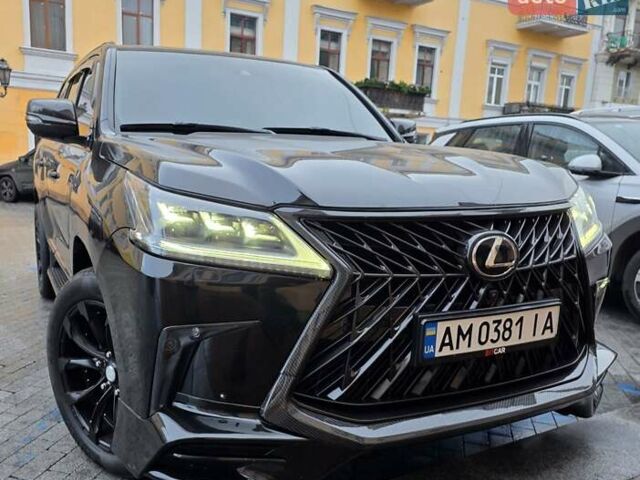 Черный Лексус ЛХ, объемом двигателя 4.46 л и пробегом 200 тыс. км за 53000 $, фото 3 на Automoto.ua