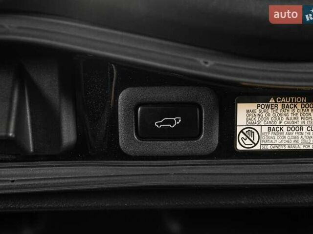 Лексус ЛХ 2015 у Одесі на Automoto.ua Чорний Лексус ЛХ, об'ємом двигуна 5.66 л та пробігом 199 тис. км за 41900 $, фото 64 на Automoto.ua