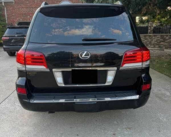 Лексус ЛХ 2015 у Львові на Automoto.ua Чорний Лексус ЛХ, об'ємом двигуна 5.7 л та пробігом 145 тис. км за 19900 $, фото 5 на Automoto.ua