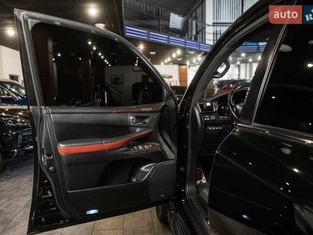 Лексус ЛХ 2015 у Одесі на Automoto.ua Чорний Лексус ЛХ, об'ємом двигуна 5.66 л та пробігом 199 тис. км за 41900 $, фото 54 на Automoto.ua