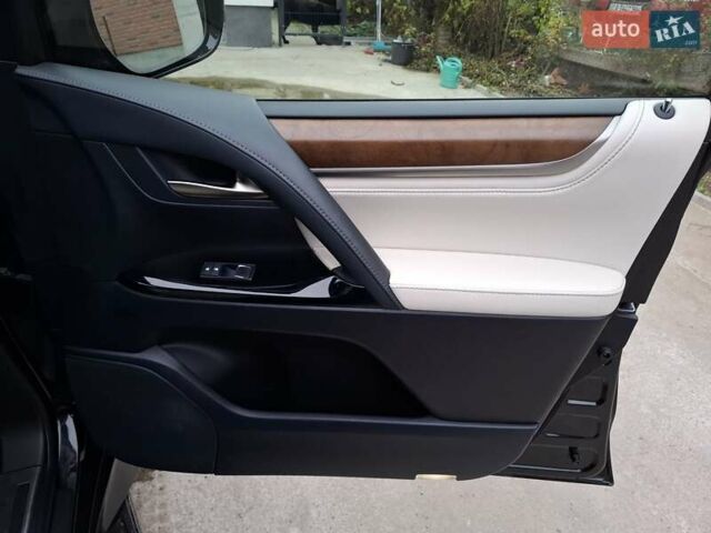 Черный Лексус ЛХ, объемом двигателя 4.46 л и пробегом 187 тыс. км за 65000 $, фото 21 на Automoto.ua