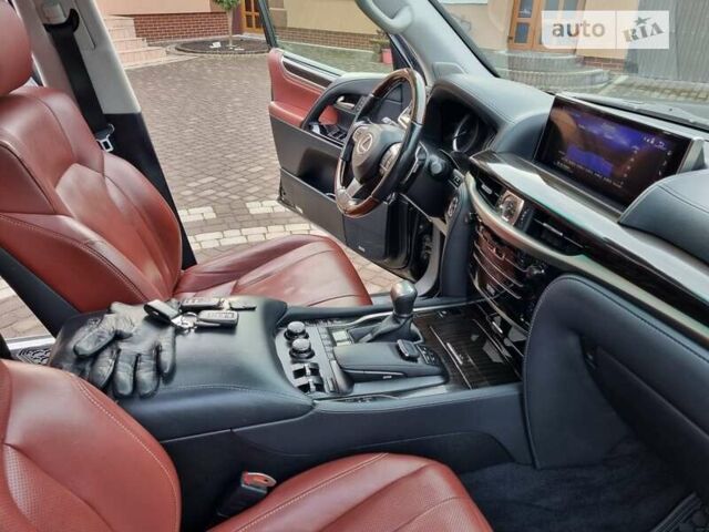 Черный Лексус ЛХ, объемом двигателя 5.66 л и пробегом 156 тыс. км за 67000 $, фото 7 на Automoto.ua