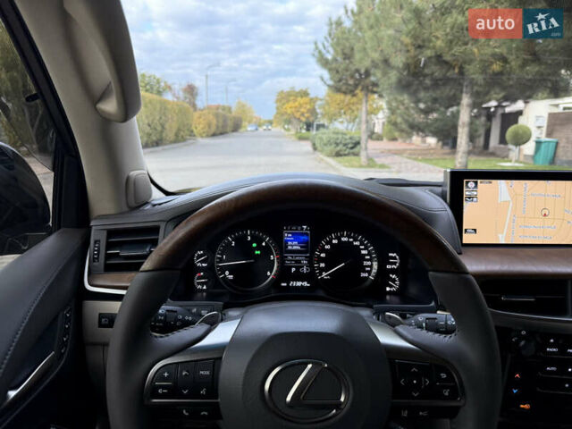 Черный Лексус ЛХ, объемом двигателя 4.5 л и пробегом 230 тыс. км за 55900 $, фото 136 на Automoto.ua