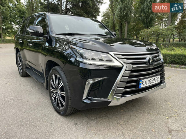 Черный Лексус ЛХ, объемом двигателя 4.46 л и пробегом 158 тыс. км за 59700 $, фото 13 на Automoto.ua