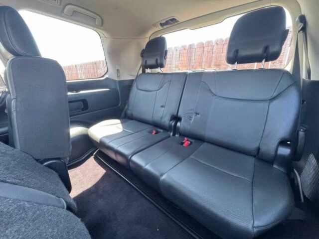 Черный Лексус ЛХ, объемом двигателя 5.7 л и пробегом 78 тыс. км за 43200 $, фото 12 на Automoto.ua