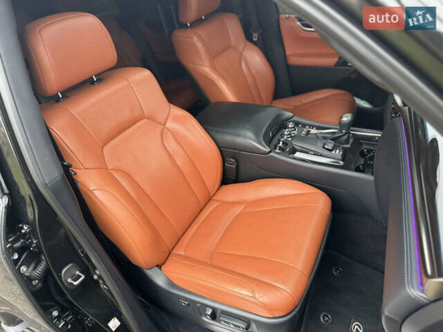 Чорний Лексус ЛХ, об'ємом двигуна 5.7 л та пробігом 161 тис. км за 67000 $, фото 40 на Automoto.ua