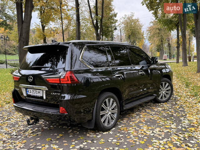 Черный Лексус ЛХ, объемом двигателя 5.7 л и пробегом 145 тыс. км за 65000 $, фото 2 на Automoto.ua