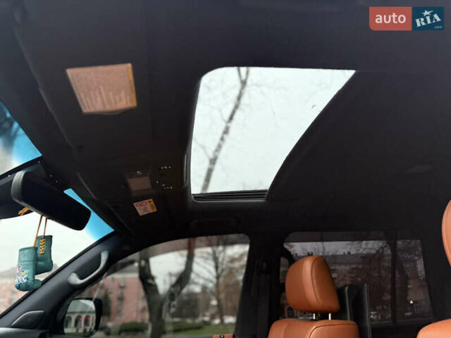 Чорний Лексус ЛХ, об'ємом двигуна 5.7 л та пробігом 161 тис. км за 67000 $, фото 31 на Automoto.ua