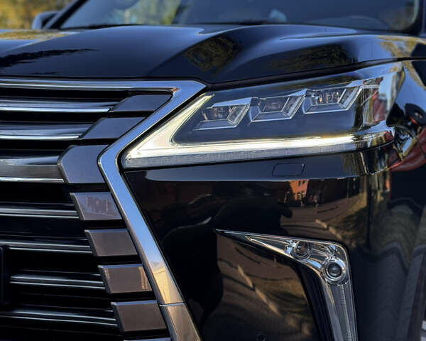 Чорний Лексус ЛХ, об'ємом двигуна 5.66 л та пробігом 79 тис. км за 67000 $, фото 13 на Automoto.ua