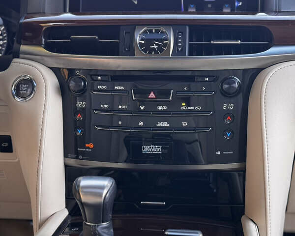 Чорний Лексус ЛХ, об'ємом двигуна 5.66 л та пробігом 79 тис. км за 67000 $, фото 51 на Automoto.ua