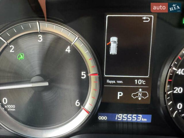 Чорний Лексус ЛХ, об'ємом двигуна 4.46 л та пробігом 195 тис. км за 59500 $, фото 9 на Automoto.ua