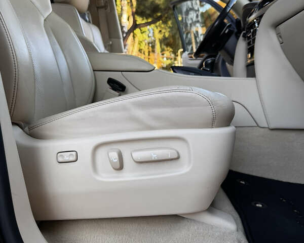 Чорний Лексус ЛХ, об'ємом двигуна 5.66 л та пробігом 79 тис. км за 67000 $, фото 34 на Automoto.ua