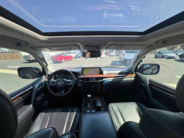 Черный Лексус ЛХ, объемом двигателя 5.7 л и пробегом 78 тыс. км за 43200 $, фото 7 на Automoto.ua