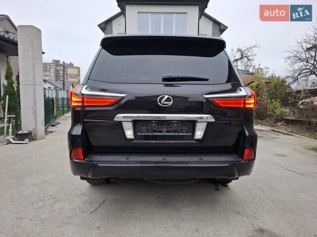 Черный Лексус ЛХ, объемом двигателя 4.46 л и пробегом 187 тыс. км за 65000 $, фото 6 на Automoto.ua