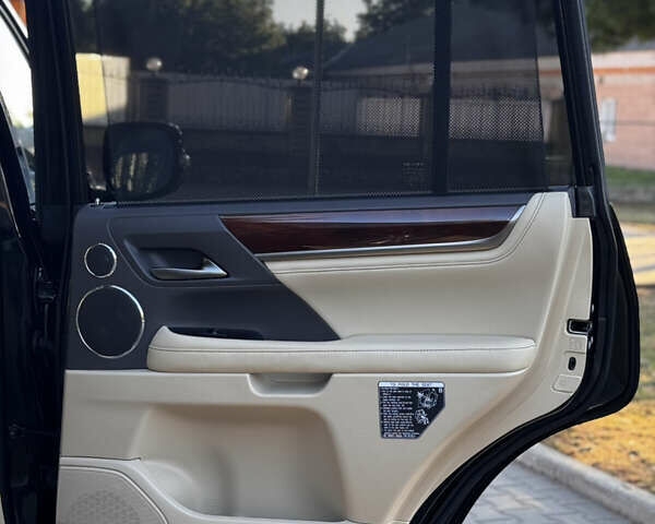 Чорний Лексус ЛХ, об'ємом двигуна 5.66 л та пробігом 79 тис. км за 67000 $, фото 24 на Automoto.ua