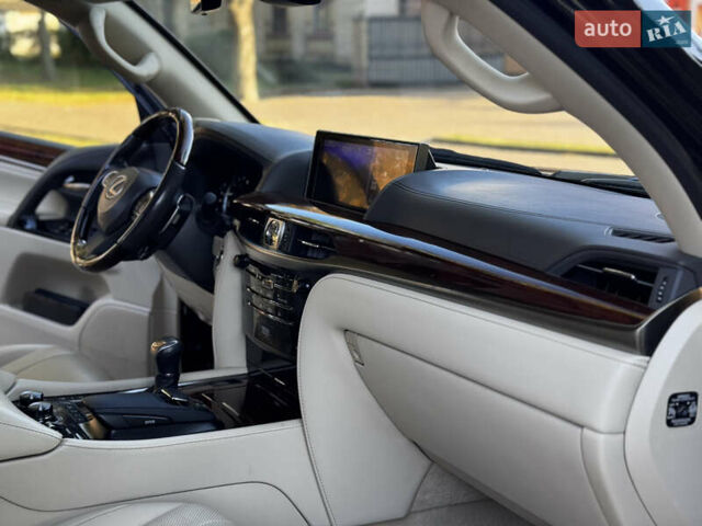 Чорний Лексус ЛХ, об'ємом двигуна 5.66 л та пробігом 79 тис. км за 67000 $, фото 26 на Automoto.ua