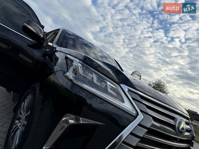 Черный Лексус ЛХ, объемом двигателя 4.5 л и пробегом 230 тыс. км за 55900 $, фото 144 на Automoto.ua