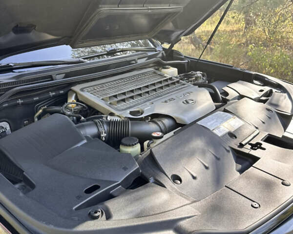 Черный Лексус ЛХ, объемом двигателя 4.5 л и пробегом 175 тыс. км за 59000 $, фото 4 на Automoto.ua