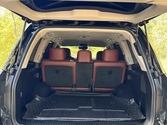 Чорний Лексус ЛХ, об'ємом двигуна 0 л та пробігом 157 тис. км за 63000 $, фото 4 на Automoto.ua