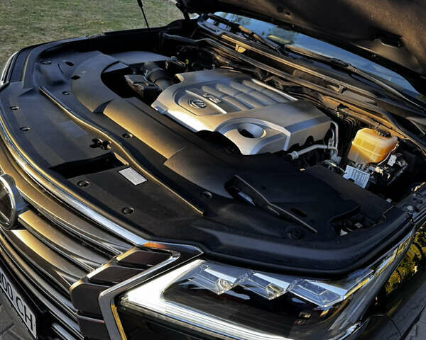 Чорний Лексус ЛХ, об'ємом двигуна 5.66 л та пробігом 79 тис. км за 67000 $, фото 56 на Automoto.ua