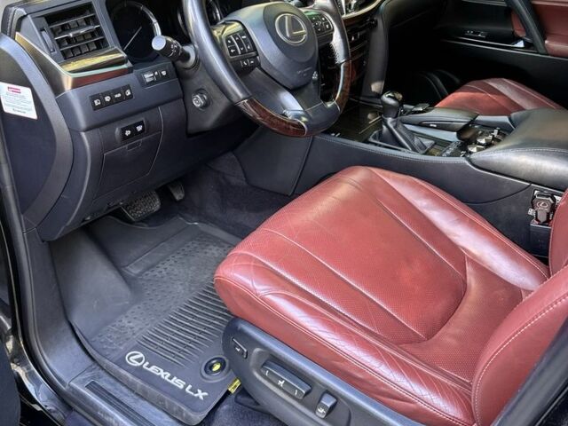 Чорний Лексус ЛХ, об'ємом двигуна 0 л та пробігом 157 тис. км за 63000 $, фото 2 на Automoto.ua