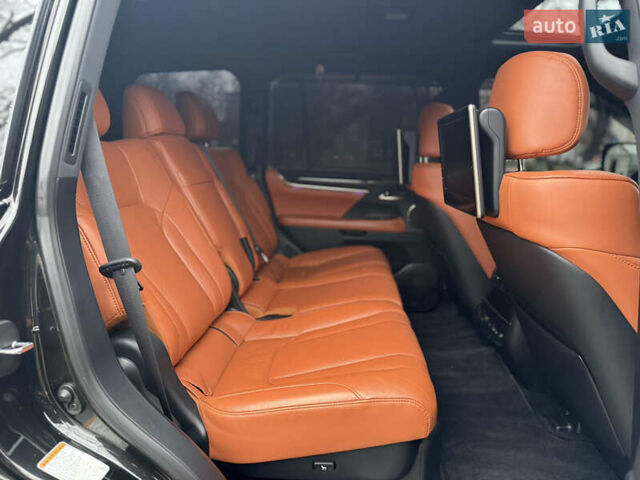 Чорний Лексус ЛХ, об'ємом двигуна 5.7 л та пробігом 161 тис. км за 67000 $, фото 38 на Automoto.ua