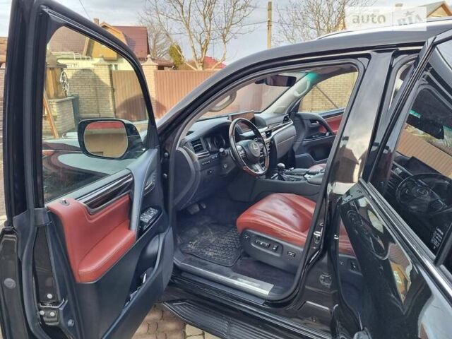 Черный Лексус ЛХ, объемом двигателя 5.66 л и пробегом 156 тыс. км за 67000 $, фото 20 на Automoto.ua