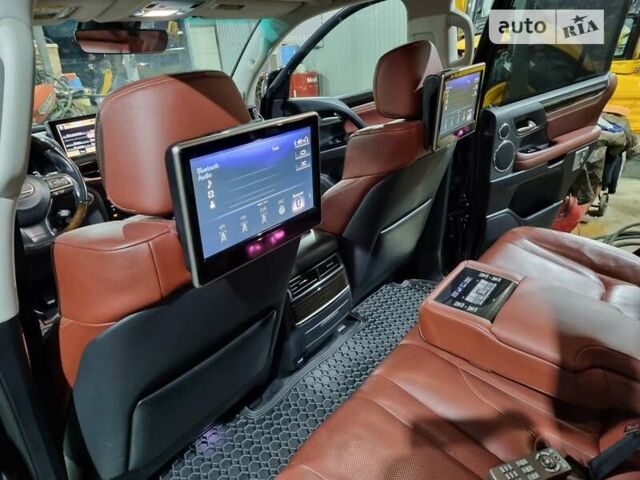 Черный Лексус ЛХ, объемом двигателя 5.66 л и пробегом 156 тыс. км за 67000 $, фото 49 на Automoto.ua