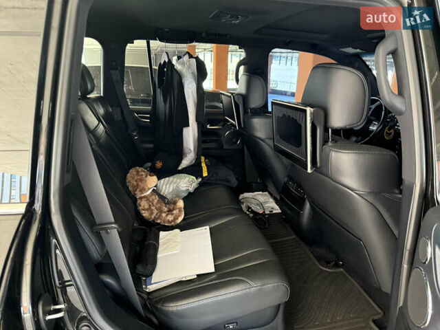 Черный Лексус ЛХ, объемом двигателя 5.7 л и пробегом 145 тыс. км за 65000 $, фото 16 на Automoto.ua