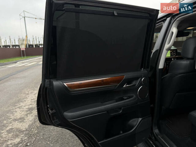 Черный Лексус ЛХ, объемом двигателя 5.66 л и пробегом 82 тыс. км за 58000 $, фото 9 на Automoto.ua