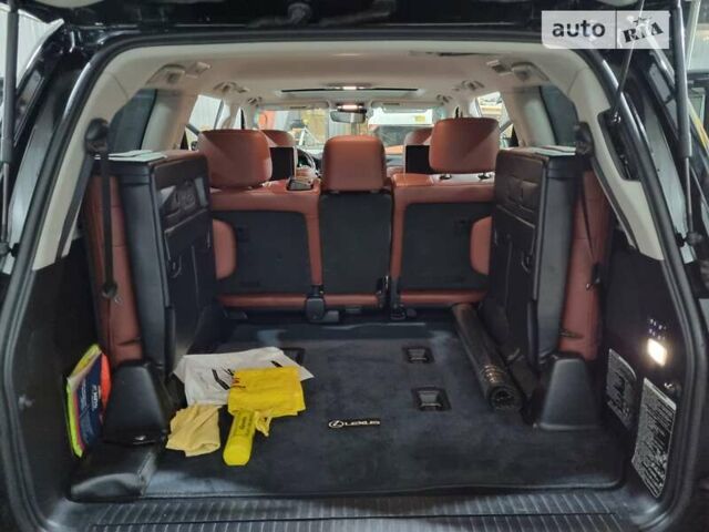 Черный Лексус ЛХ, объемом двигателя 5.66 л и пробегом 156 тыс. км за 67000 $, фото 53 на Automoto.ua