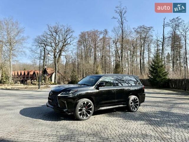 Черный Лексус ЛХ, объемом двигателя 4.46 л и пробегом 120 тыс. км за 68000 $, фото 8 на Automoto.ua