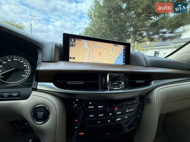 Черный Лексус ЛХ, объемом двигателя 4.5 л и пробегом 230 тыс. км за 55900 $, фото 138 на Automoto.ua