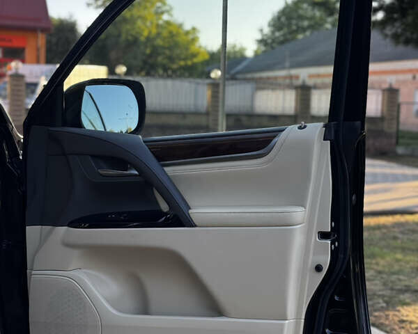 Чорний Лексус ЛХ, об'ємом двигуна 5.66 л та пробігом 79 тис. км за 67000 $, фото 7 на Automoto.ua