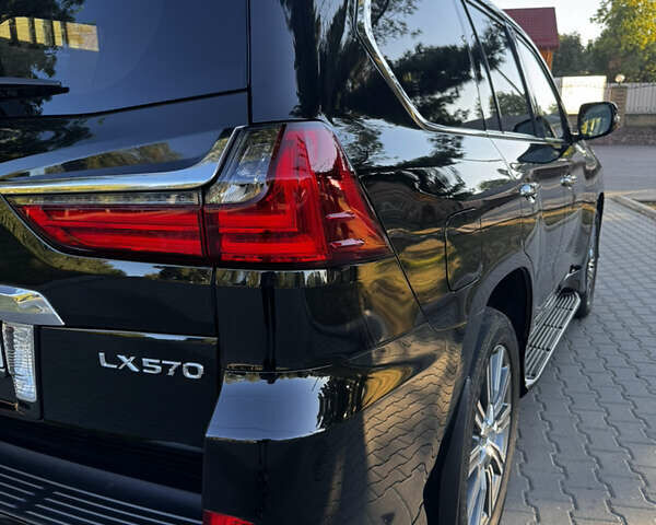 Чорний Лексус ЛХ, об'ємом двигуна 5.66 л та пробігом 79 тис. км за 67000 $, фото 18 на Automoto.ua