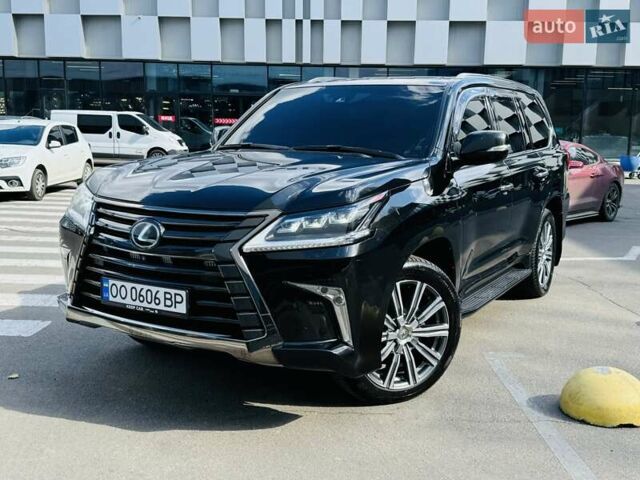Черный Лексус ЛХ, объемом двигателя 5.66 л и пробегом 174 тыс. км за 57500 $, фото 1 на Automoto.ua