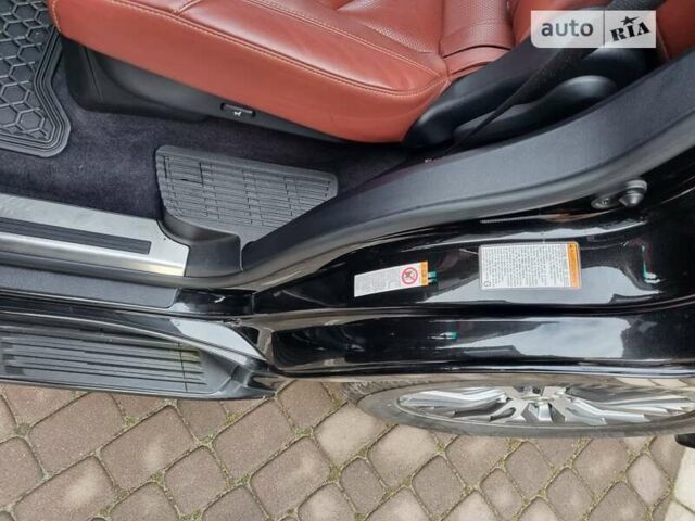 Черный Лексус ЛХ, объемом двигателя 5.66 л и пробегом 156 тыс. км за 67000 $, фото 16 на Automoto.ua